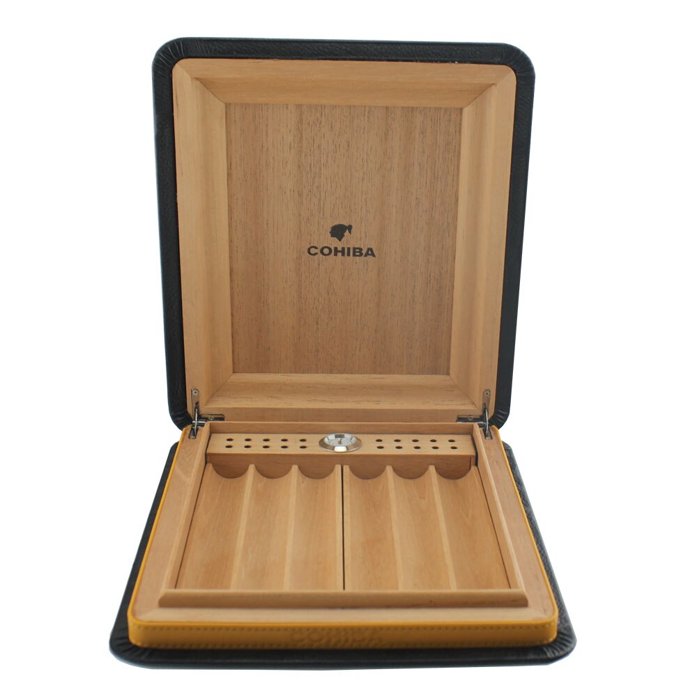 Fine Portable Leather Cedarwood Case Humidor with Hygrometer